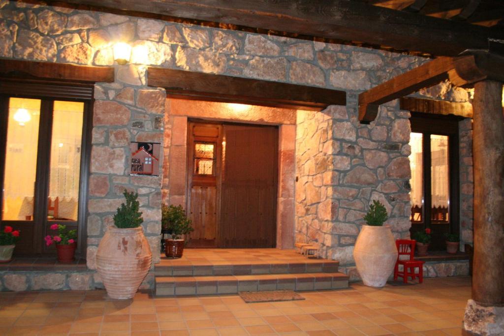 Hotel Los Arrenes De Таранкуэнья Экстерьер фото